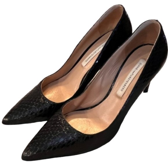 Diane von Furstenberg Embossed Leather Pumps - Black - 7 - Picture 2 of 10